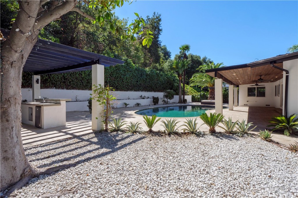 main property photo 64