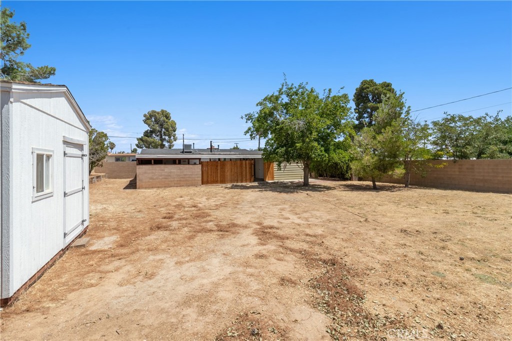 main property photo 24