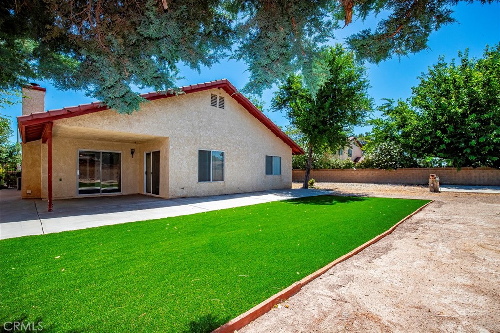 main property photo 30