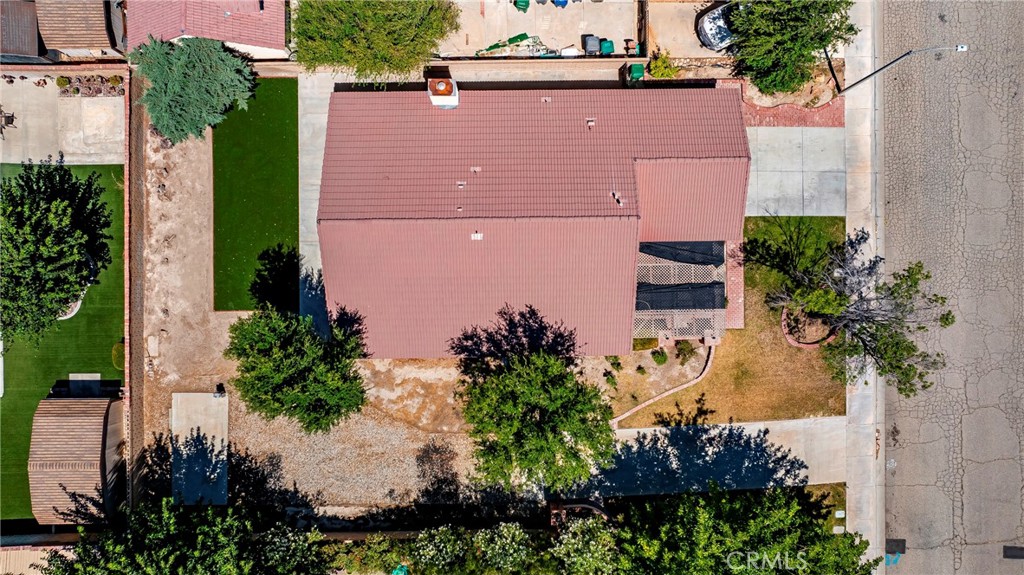 main property photo 40