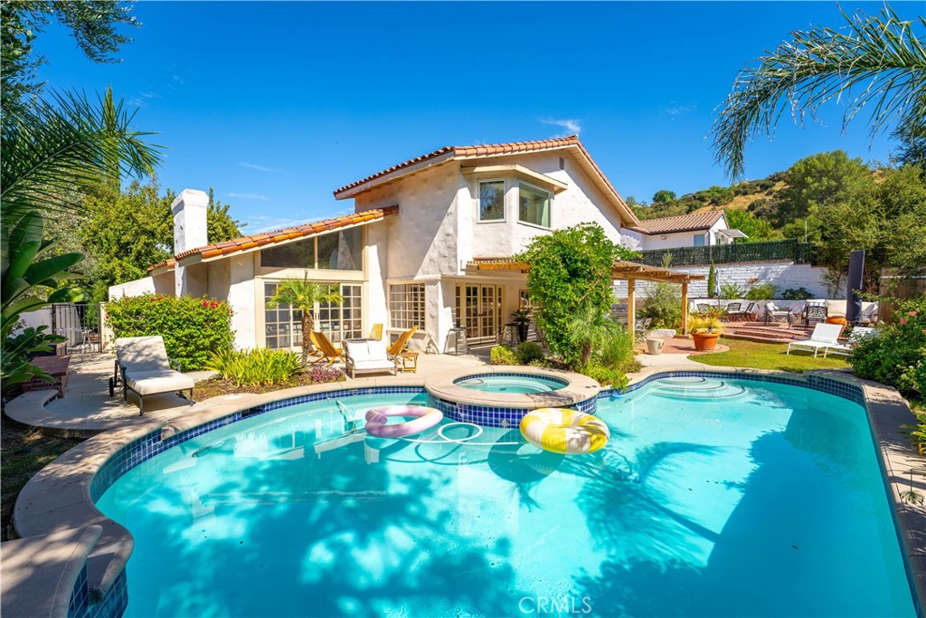 main property photo 20