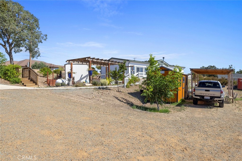 main property photo 12