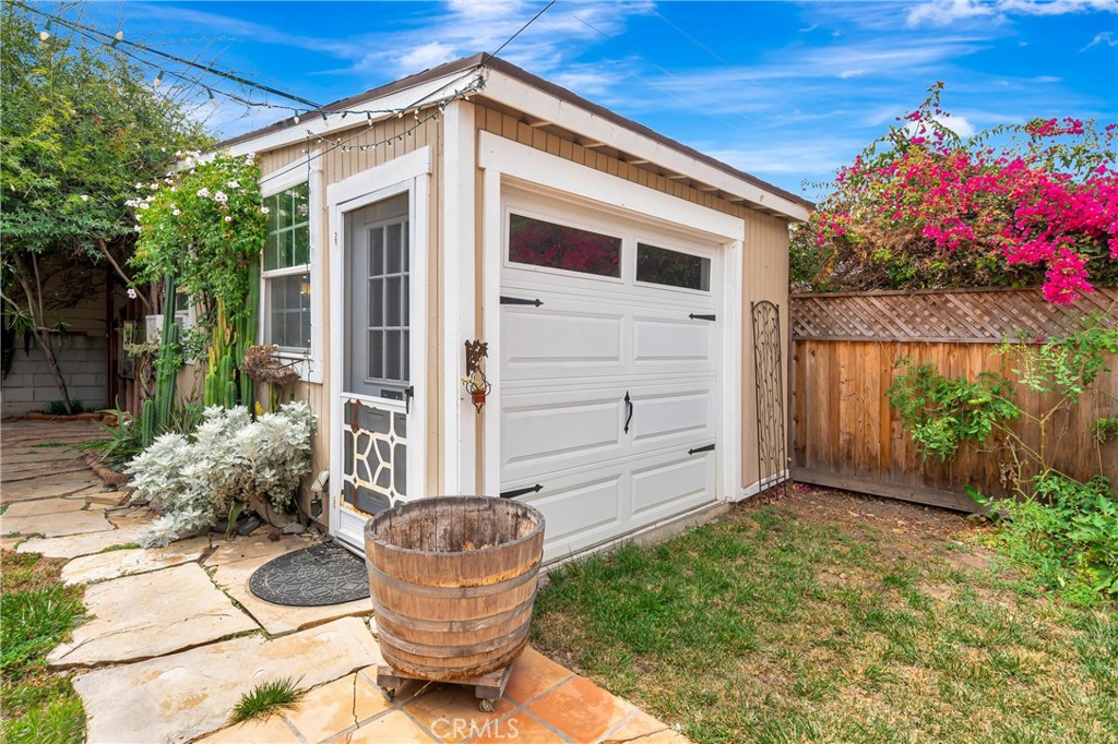 main property photo 51