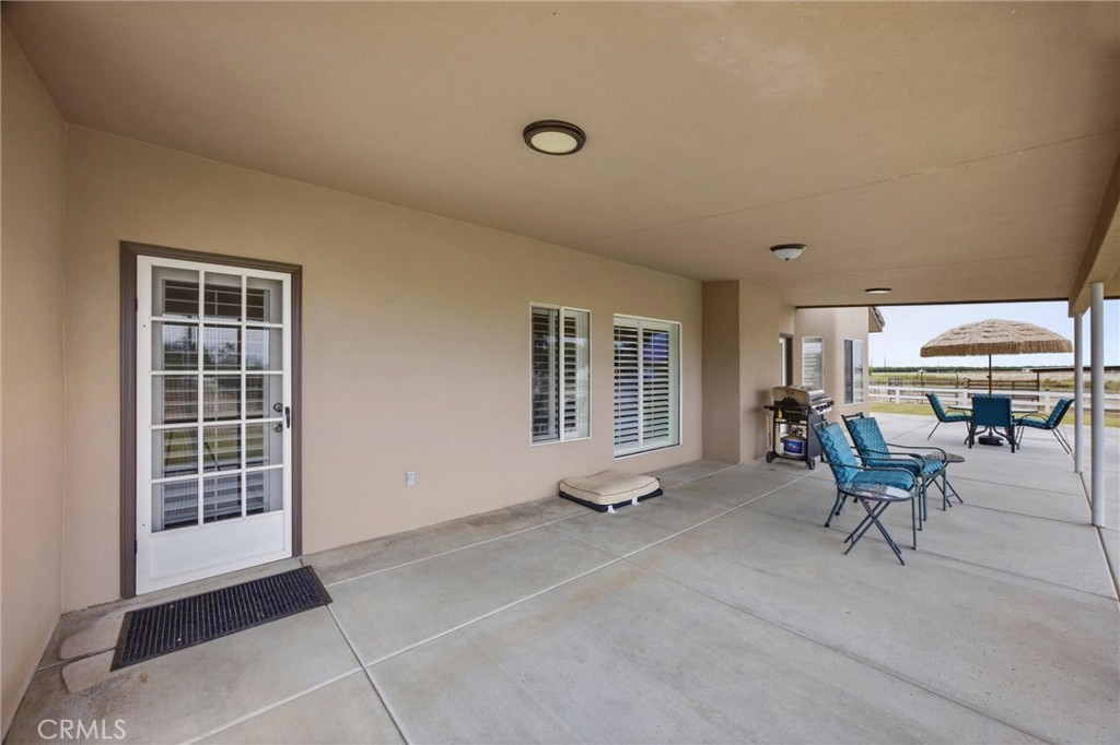 main property photo 41