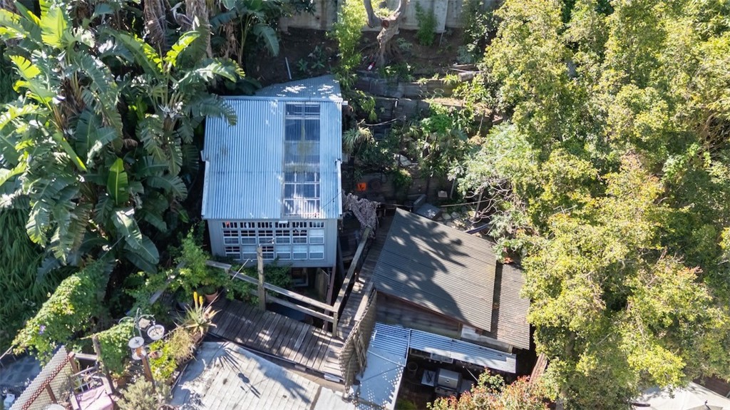 main property photo 51