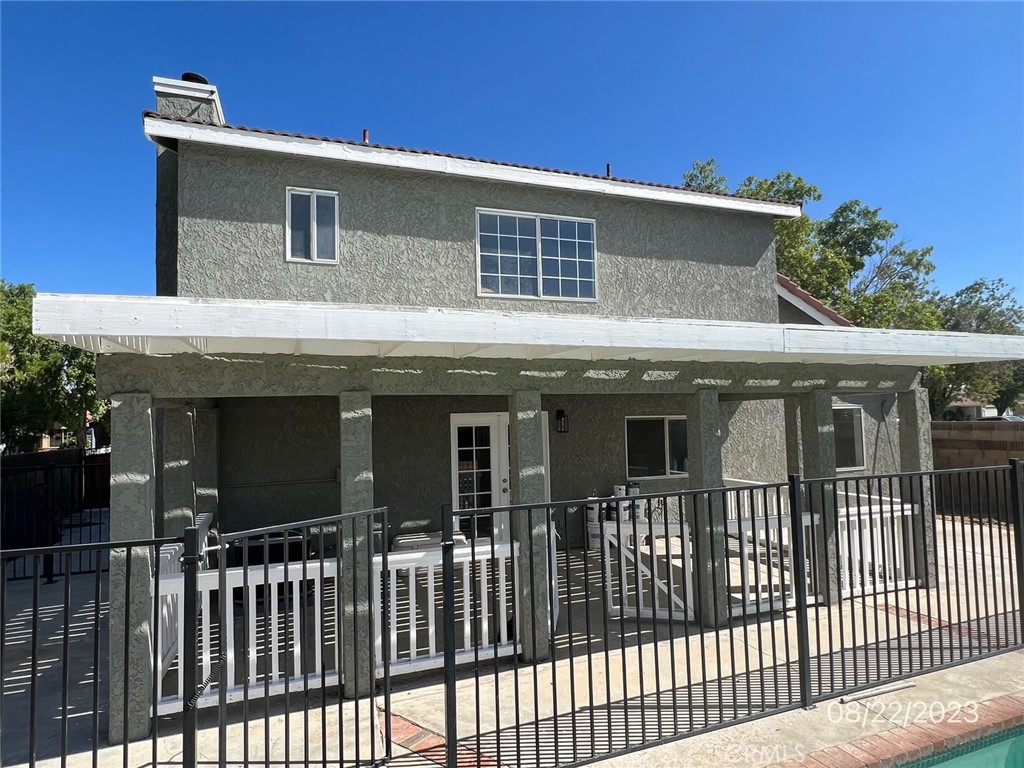 main property photo 6