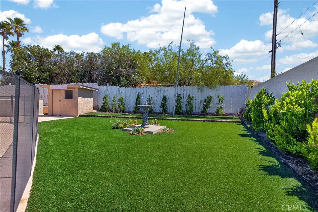 main property photo 17