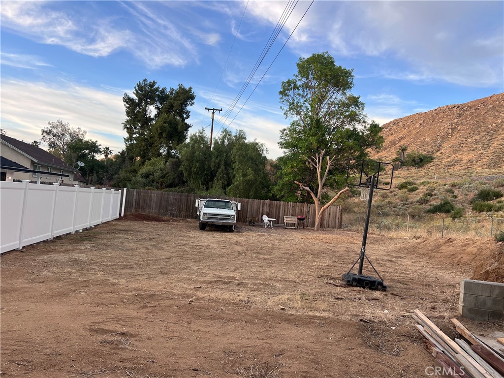 main property photo 29