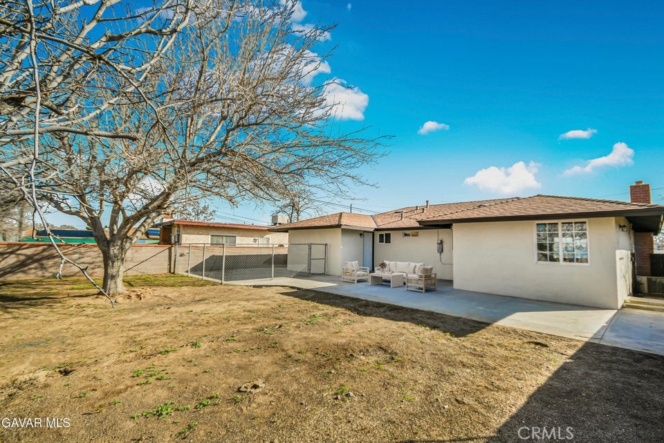 main property photo 18
