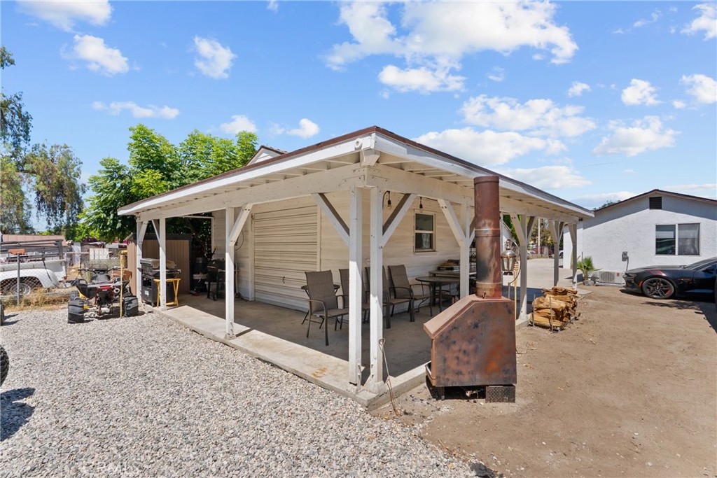 main property photo 29