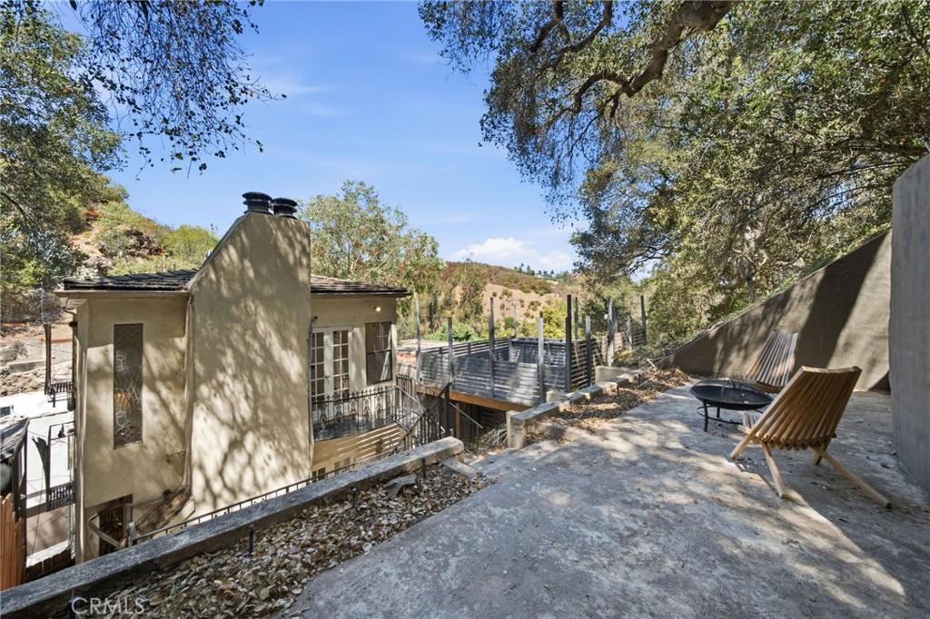main property photo 24
