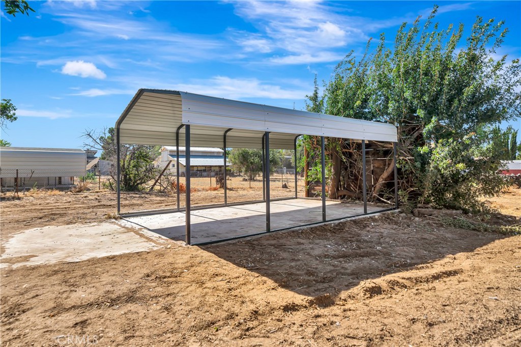 main property photo 27