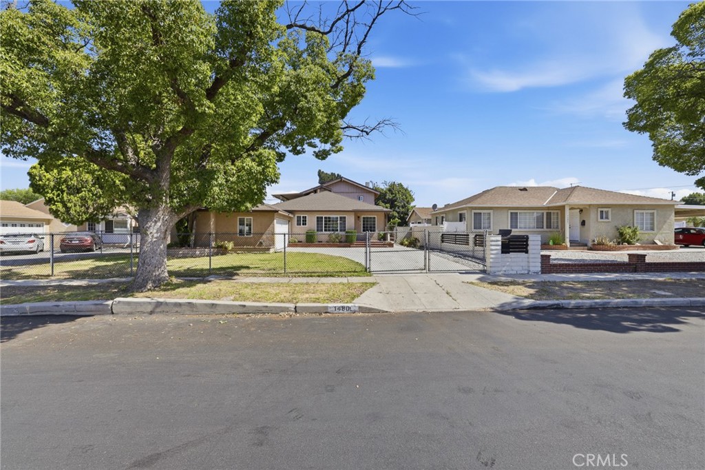 main property photo 41
