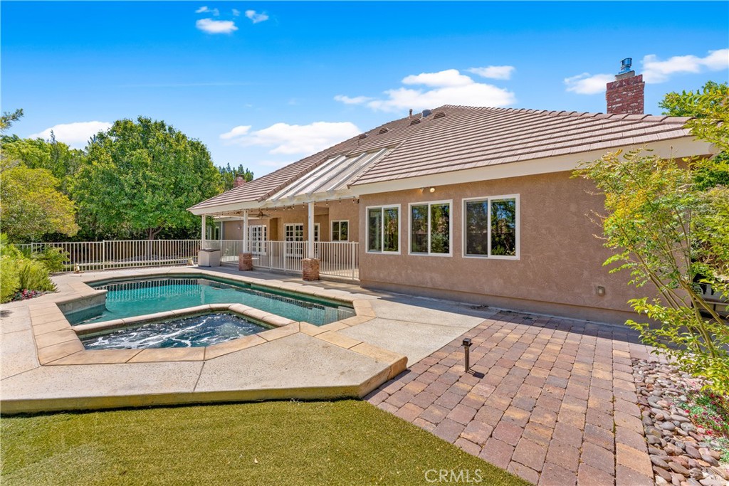 main property photo 50