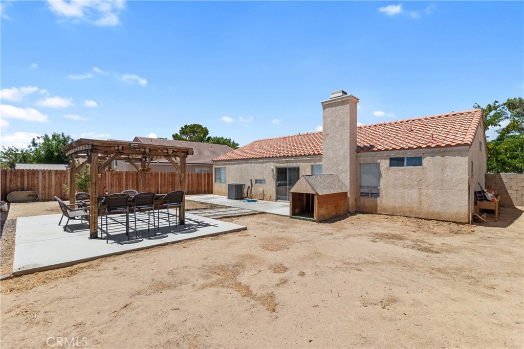 main property photo 25