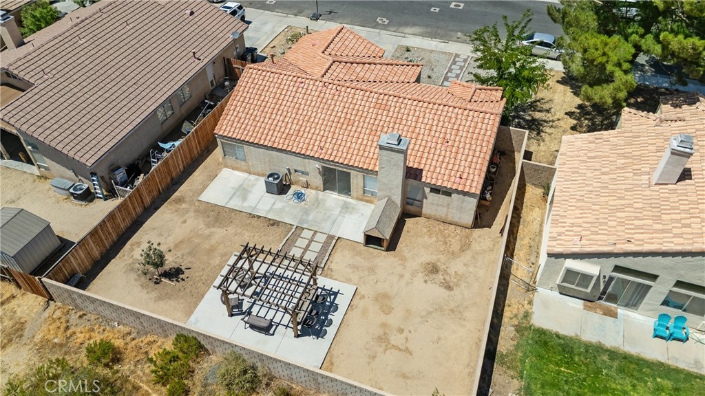 main property photo 30