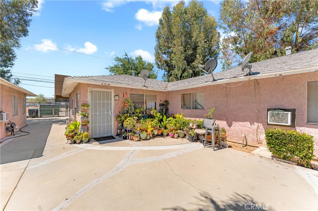 main property photo 15