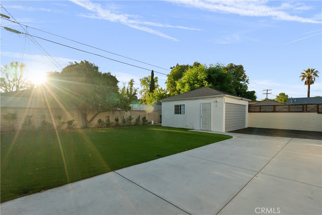 main property photo 26