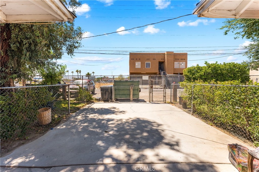 main property photo 39