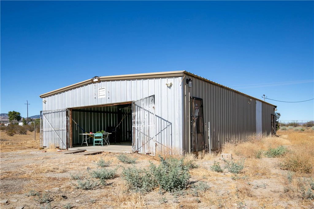 main property photo 19