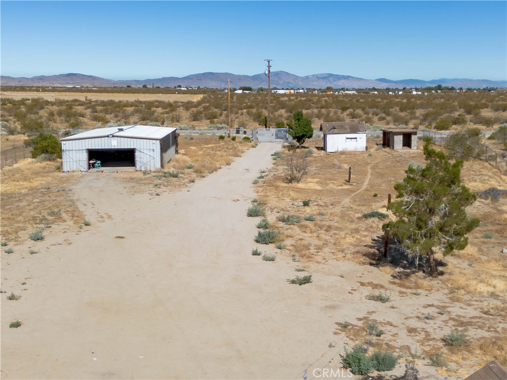 main property photo 25