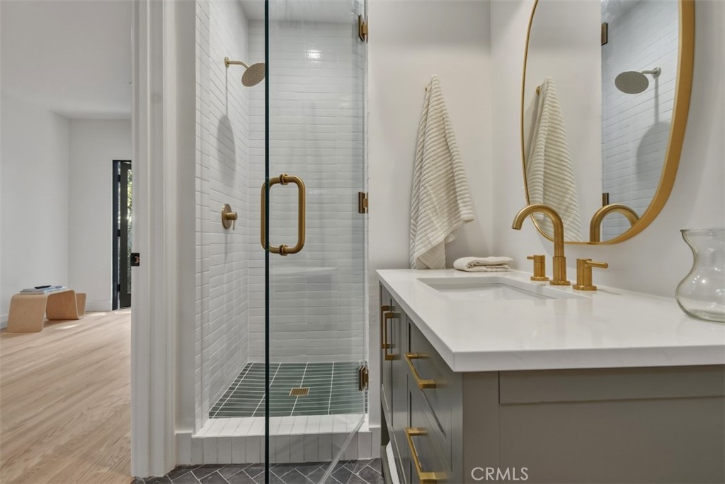 main property photo 65
