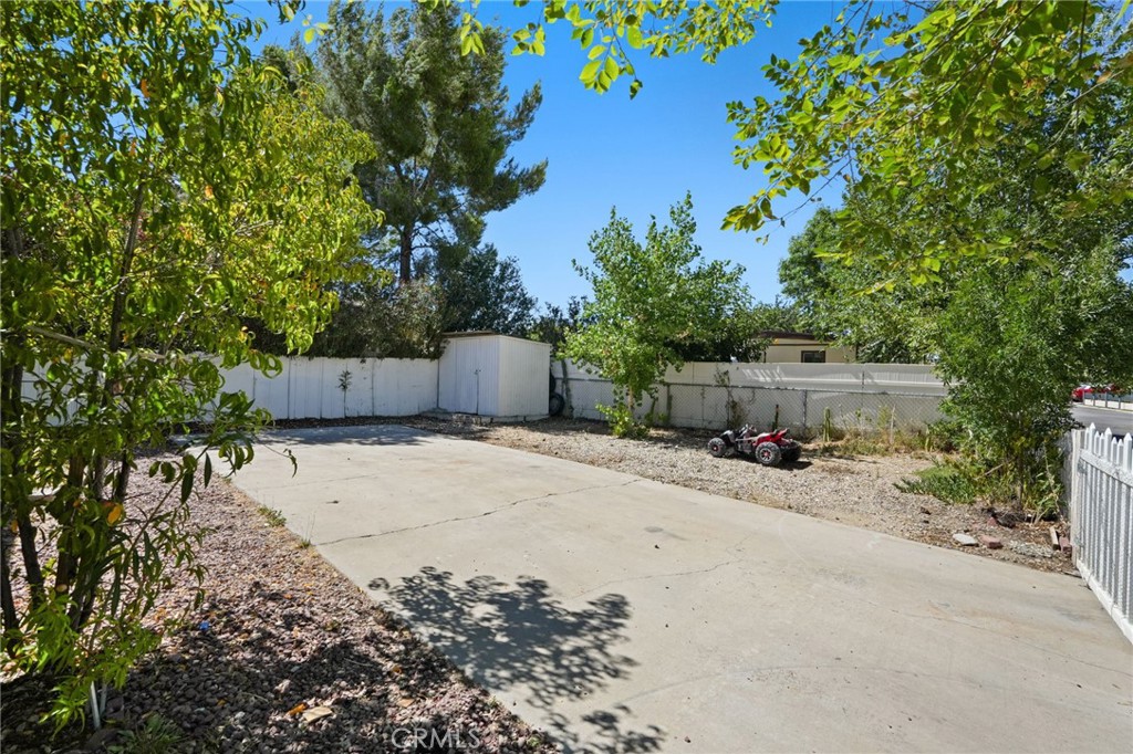 main property photo 36