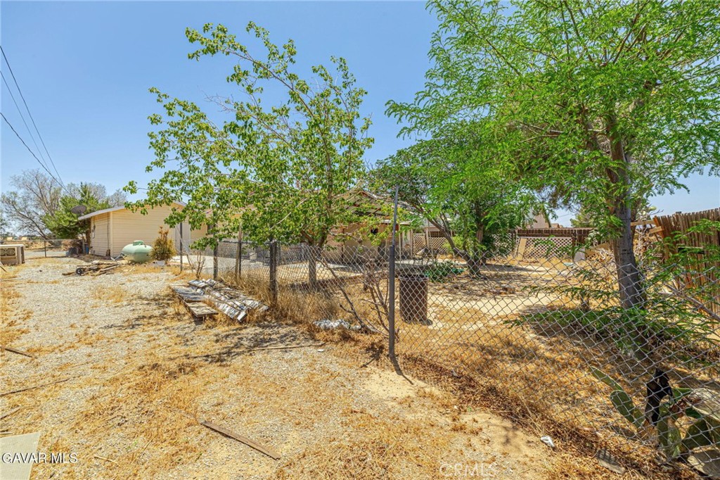 main property photo 24