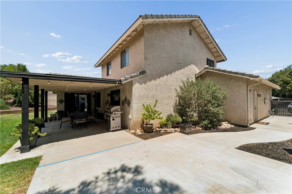 main property photo 31