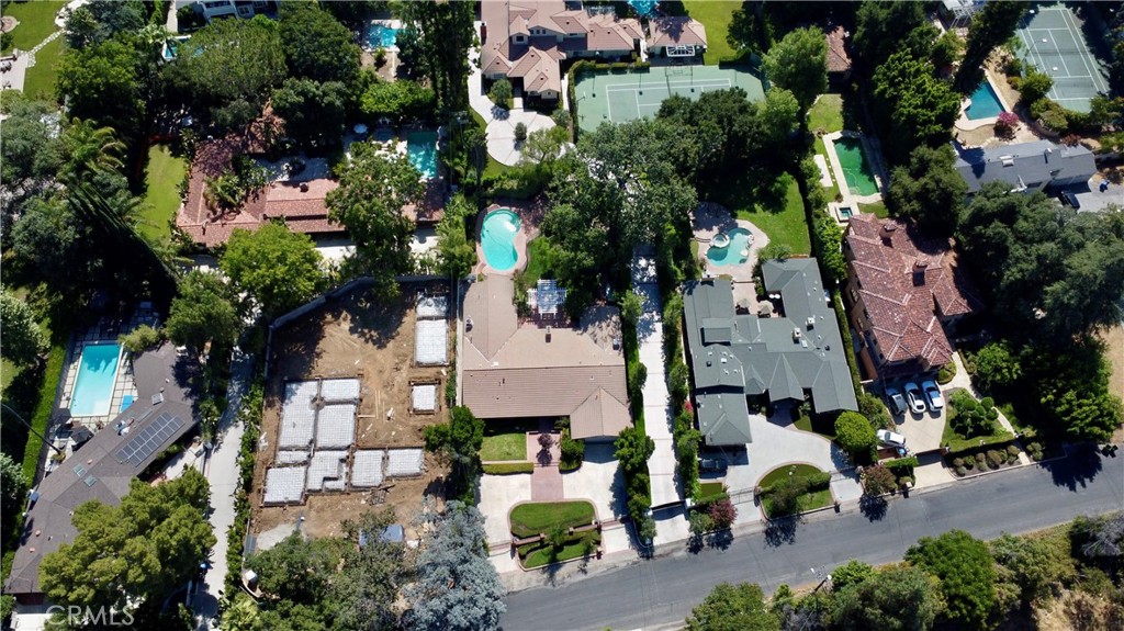 main property photo 26