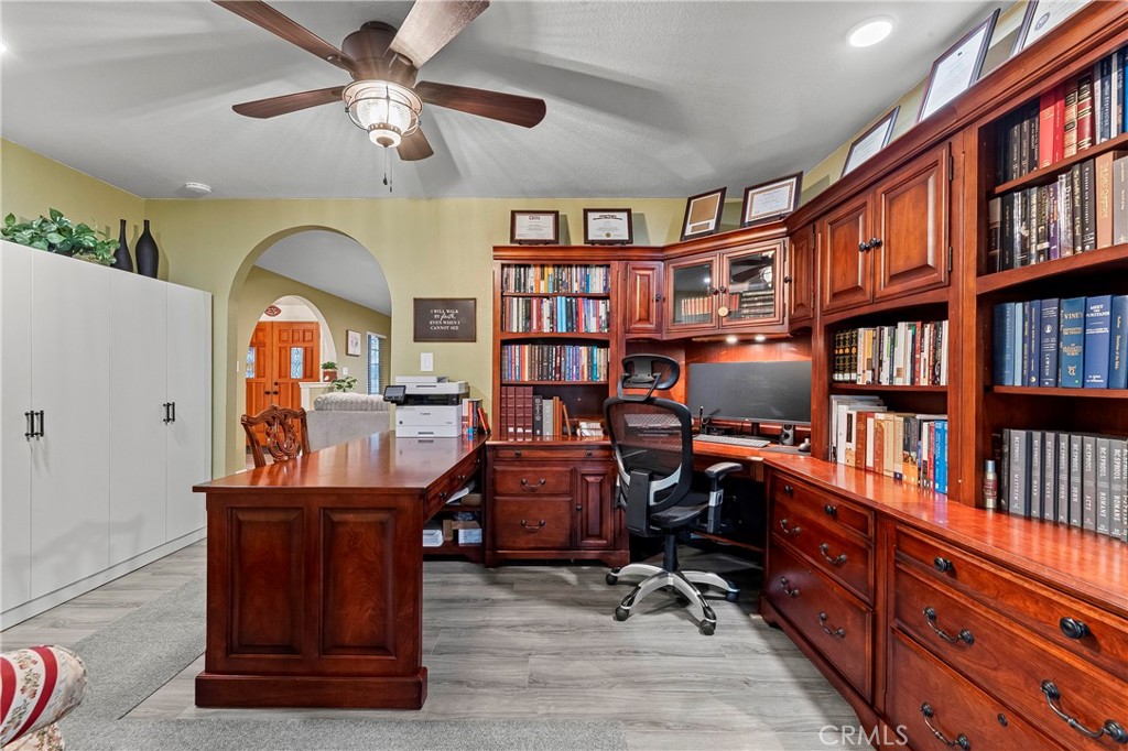 main property photo 27