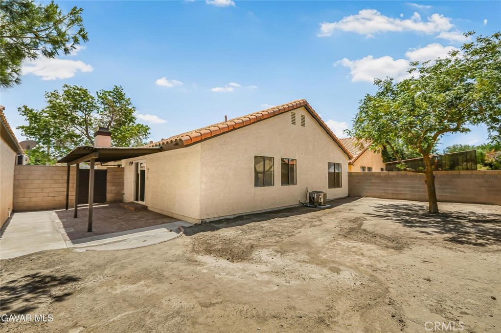 main property photo 17