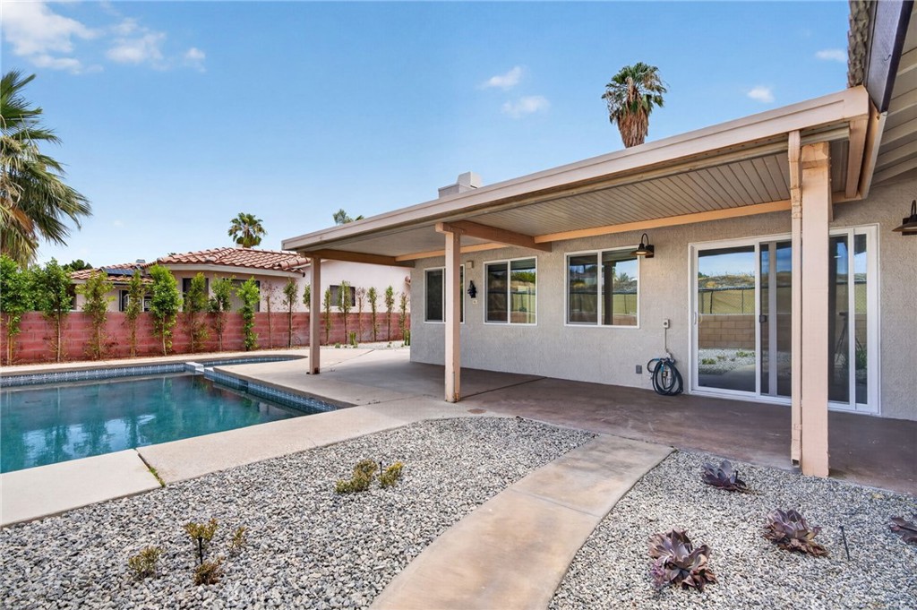main property photo 23