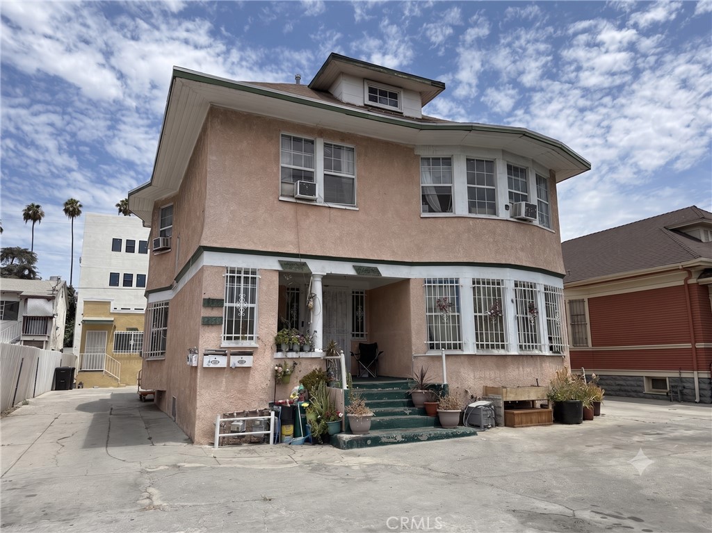 main property photo 13