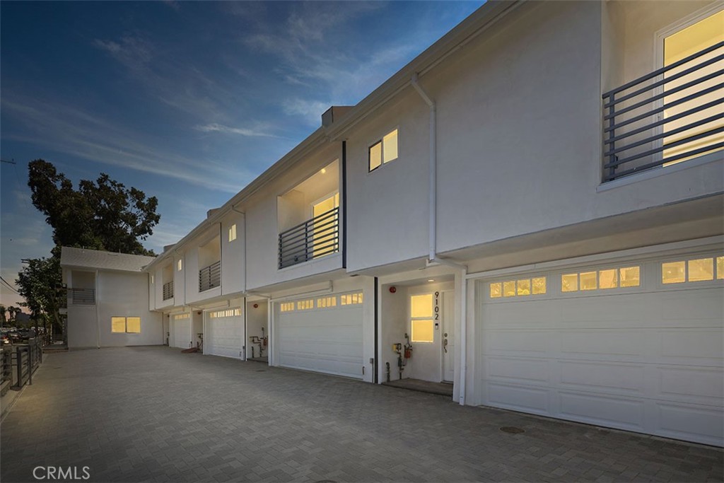 main property photo 17