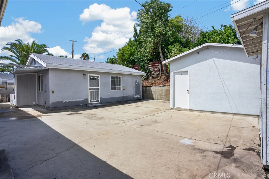 main property photo 42