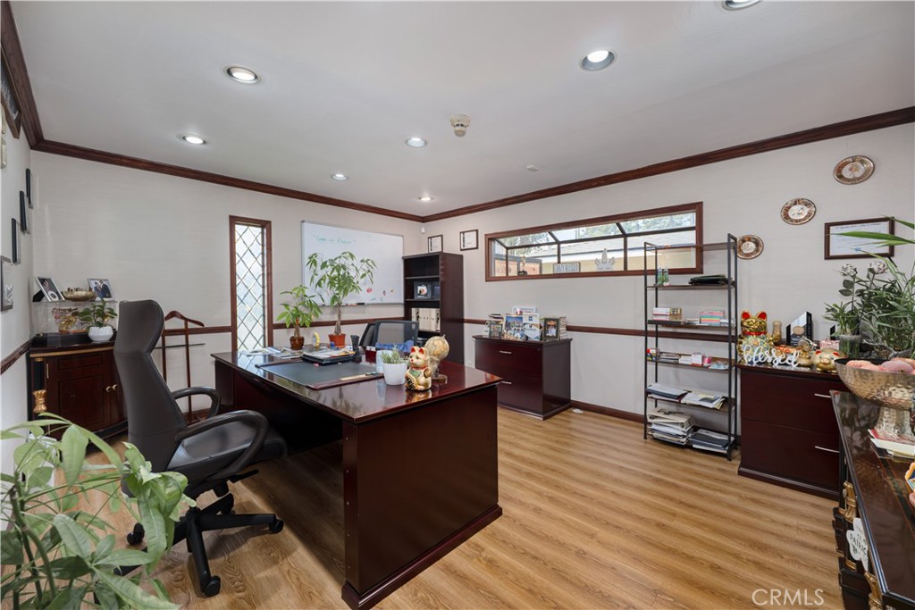 main property photo 29
