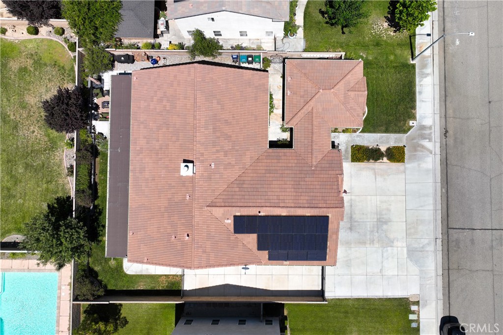 main property photo 54