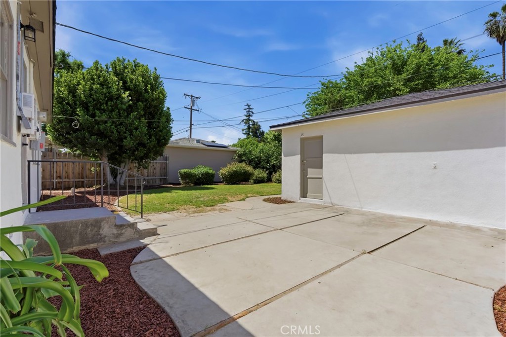 main property photo 29
