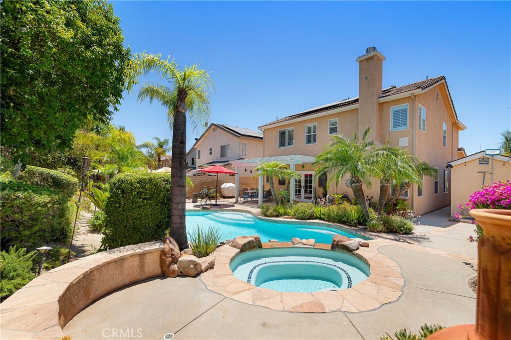 main property photo 9