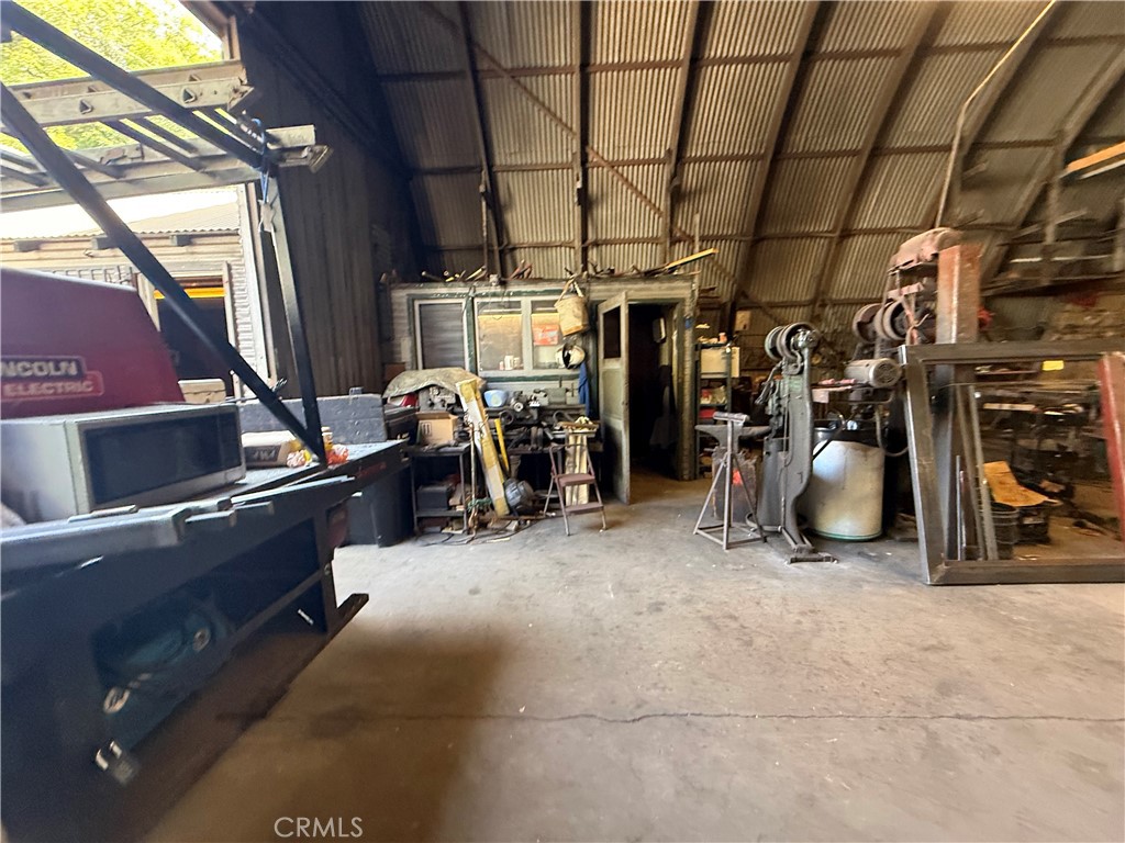 main property photo 17
