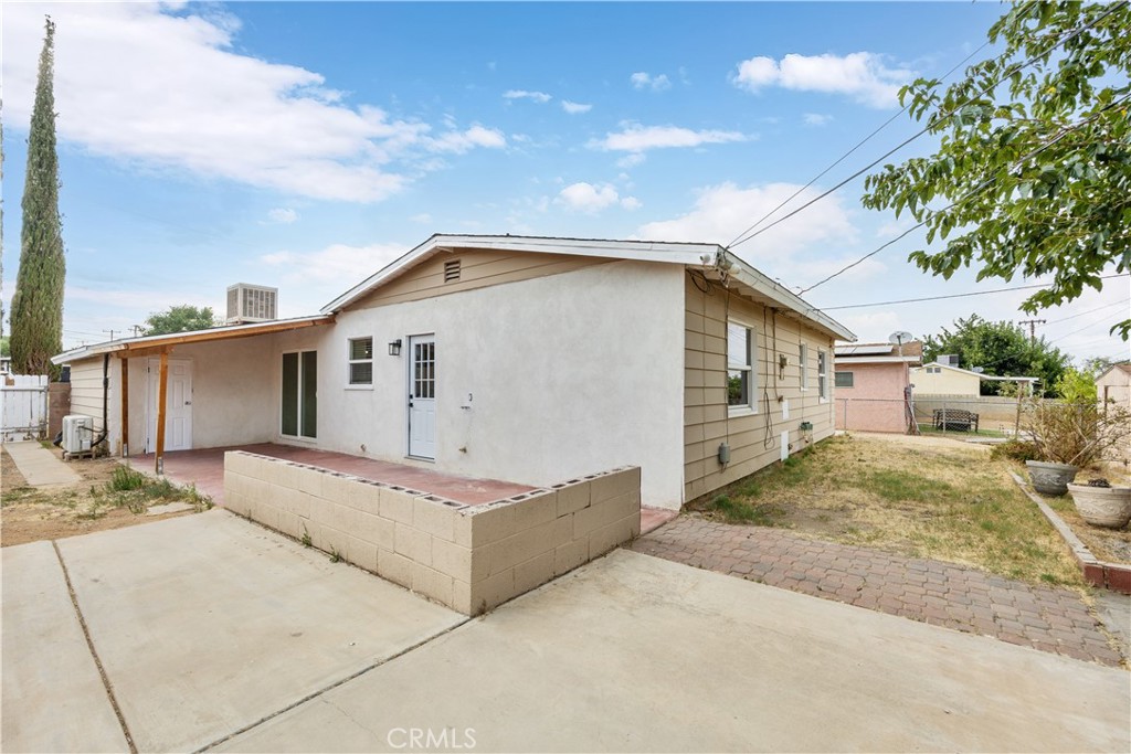 main property photo 16