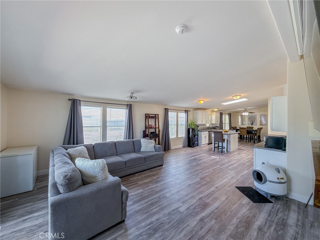 main property photo 17