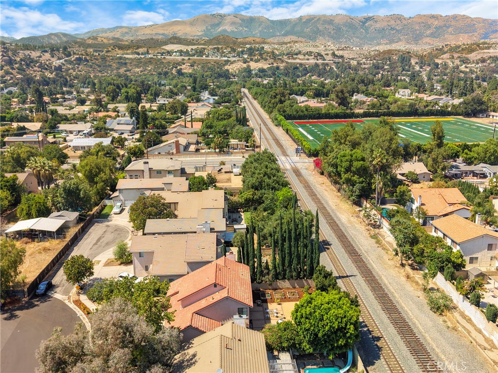 main property photo 31