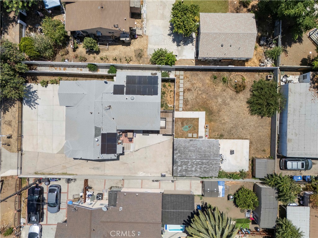 main property photo 45