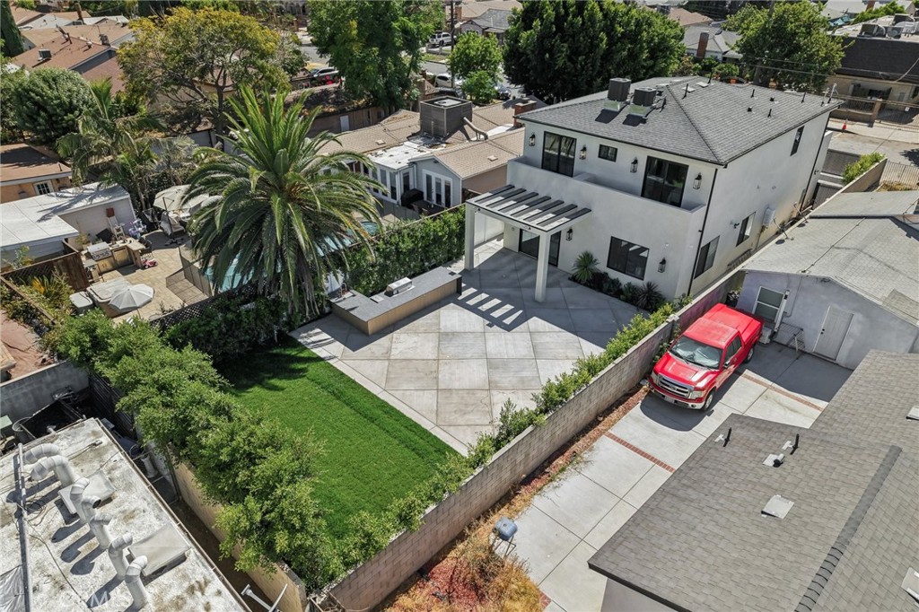 main property photo 66
