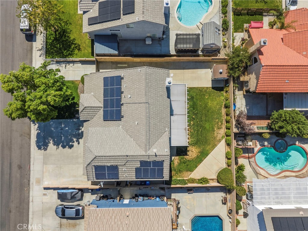 main property photo 36