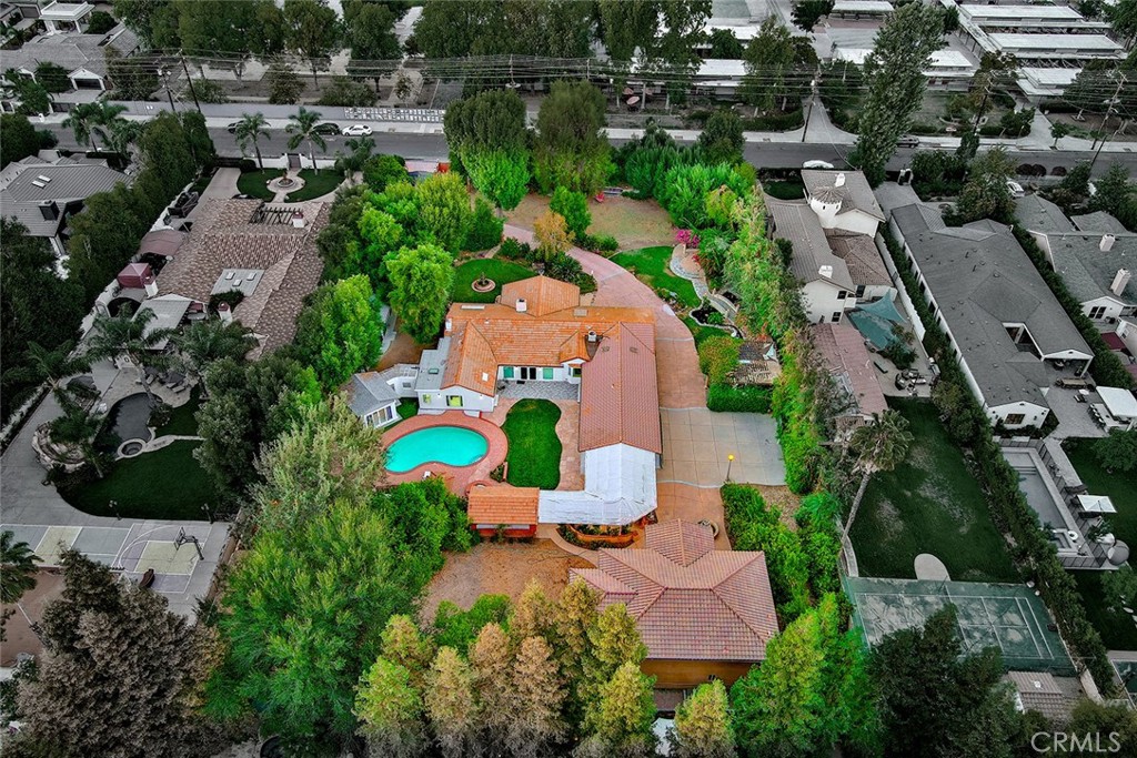 main property photo 36