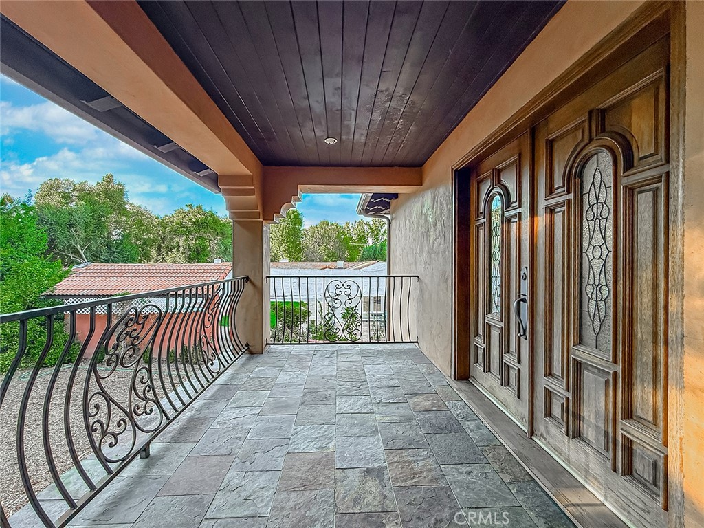 main property photo 50