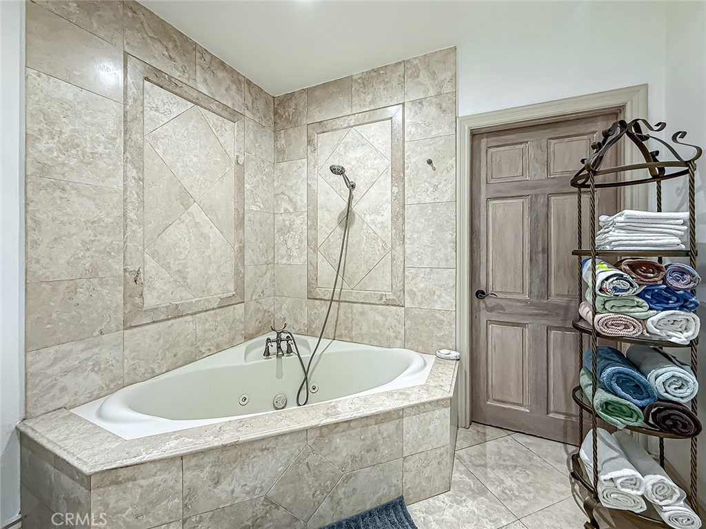 main property photo 66